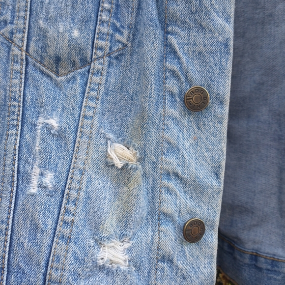 BDG (urban outfitters) Jean Jacket - Picture 2 of 6